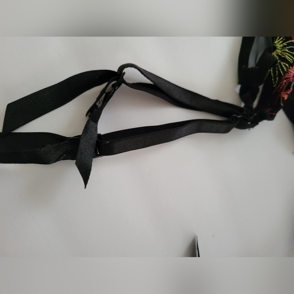 Premiere Black Embroidered Multicolor Floral Lingerie Set. Size S - Picture 7 of 7